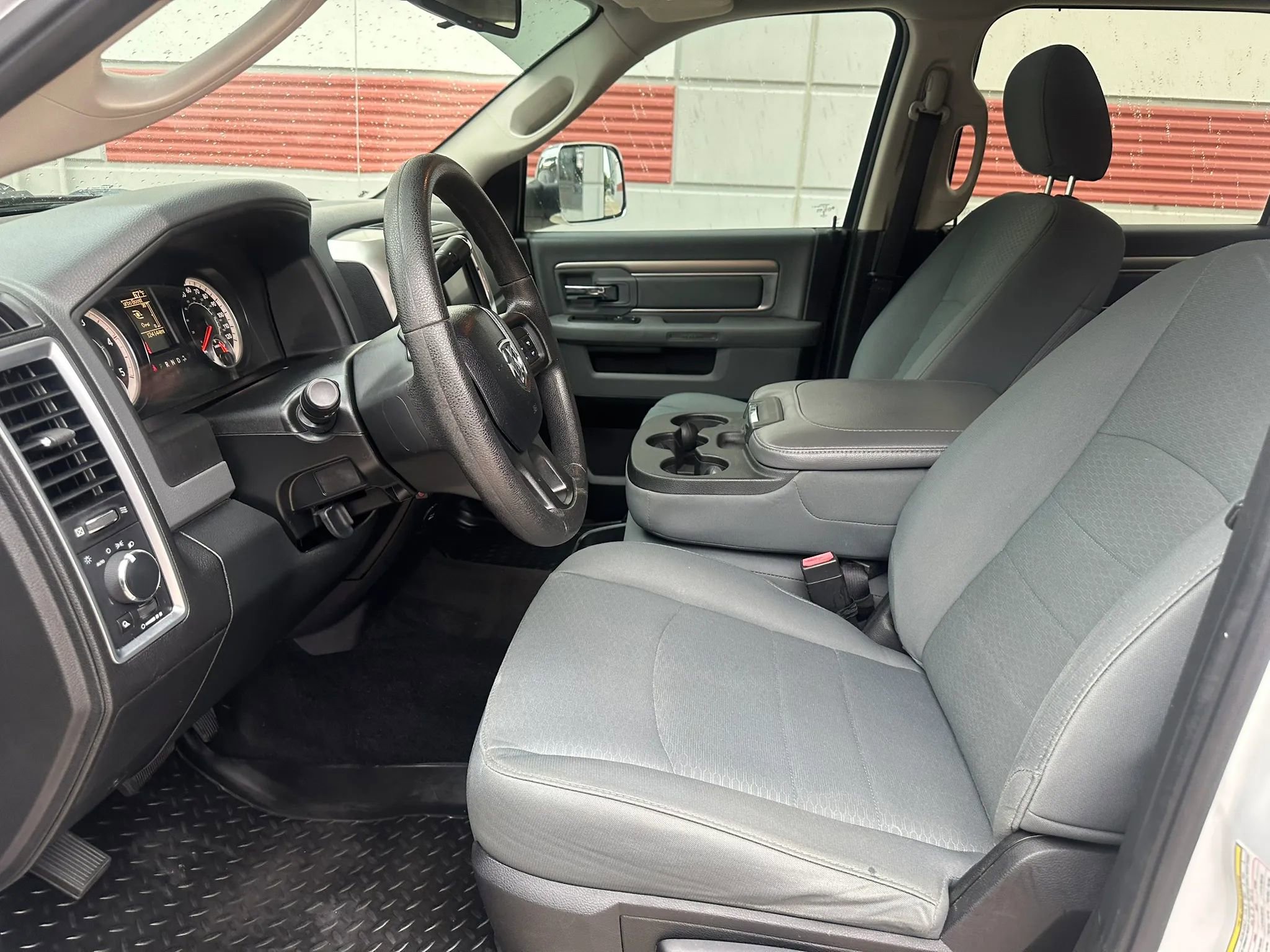 Used 2016 RAM 2500 SLT AWD/4WD image 15