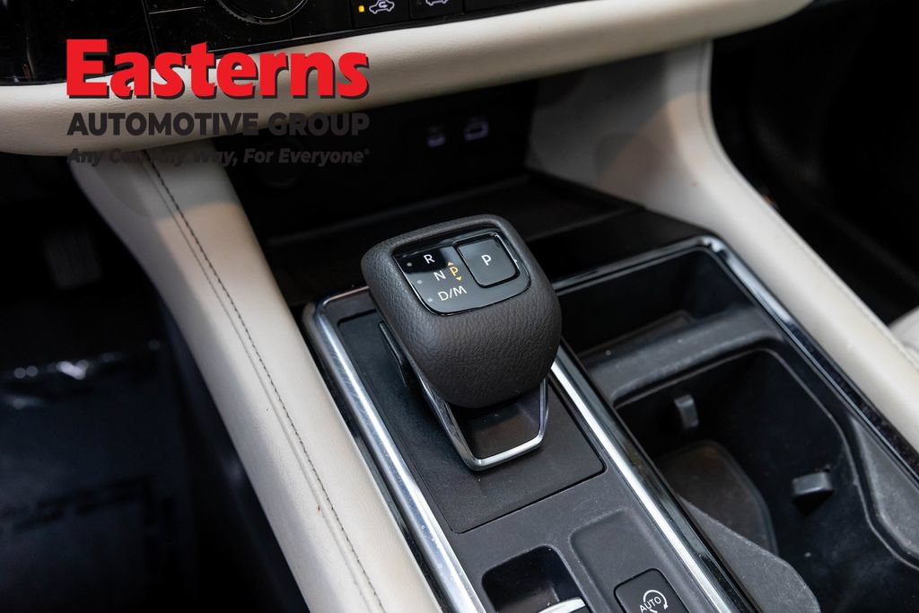 Used 2023 Nissan Pathfinder SL w/ SL Premium Package AWD/4WD image 13