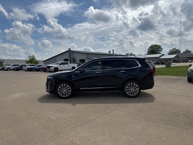 Used 2022 Cadillac XT6 Premium Luxury w/ Technology Package AWD/4WD image 4