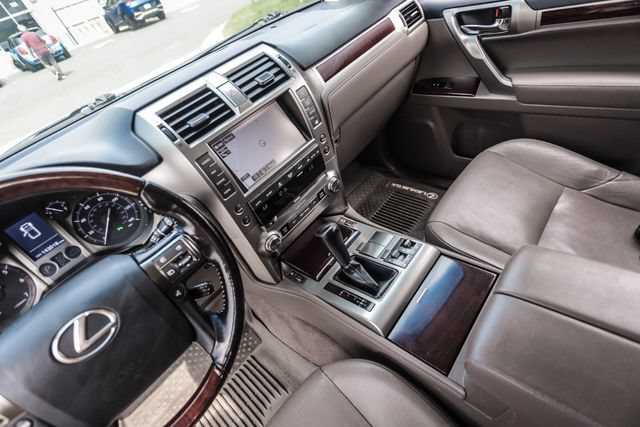 Used 2018 Lexus GX 460 Premium AWD/4WD image 26