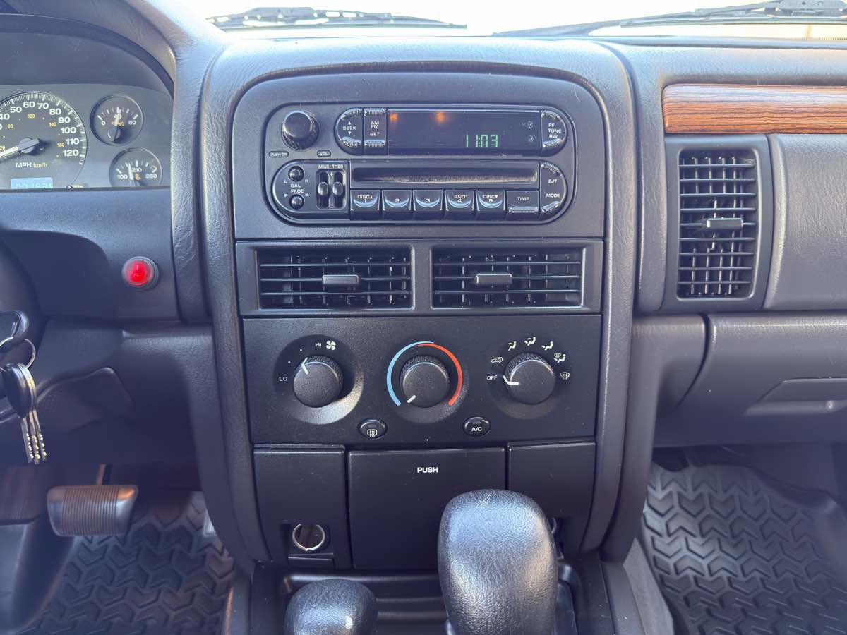 Used 1999 Jeep Grand Cherokee Laredo image 37