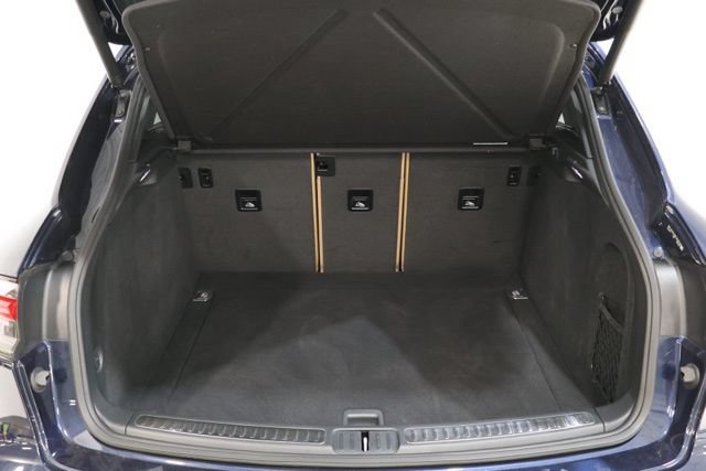 Used 2023 Porsche Macan S w/ Premium Package Plus AWD/4WD image 26