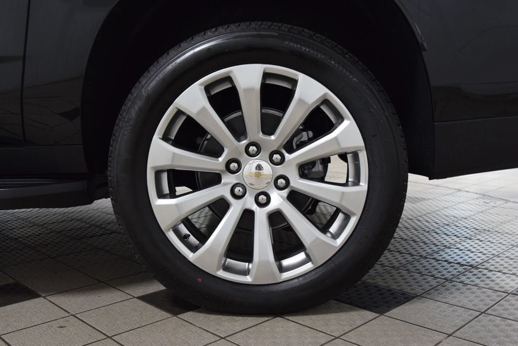 New 2026 Chevrolet Suburban Premier AWD/4WD image 28