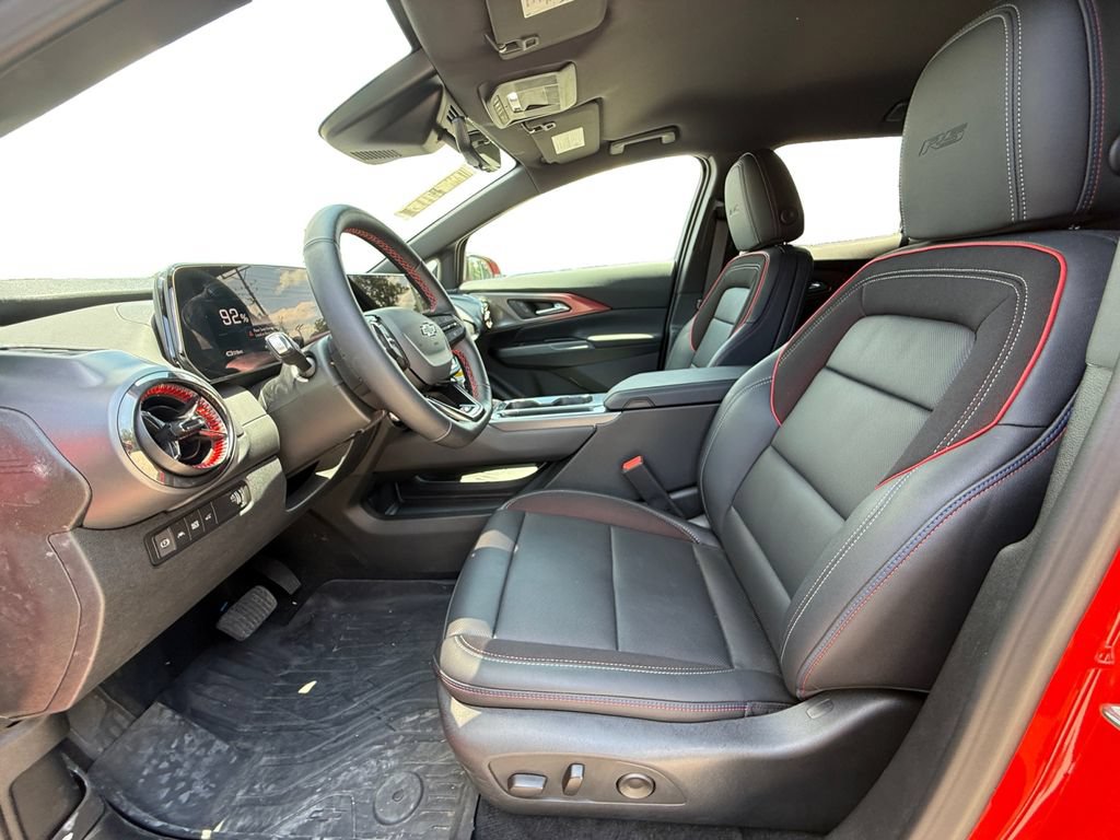 New 2026 Chevrolet Equinox EV RS w/ Convenience Package II FWD image 9