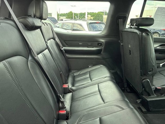 Used 2023 Jeep Wagoneer Series II AWD/4WD image 24