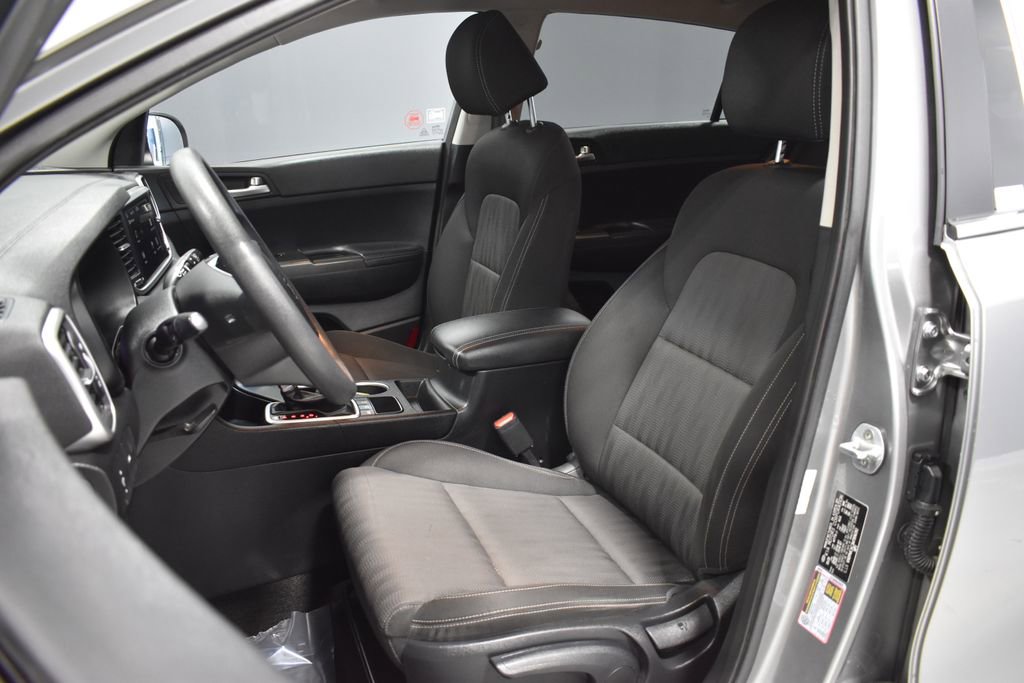 Used 2021 Kia Sportage LX image 5