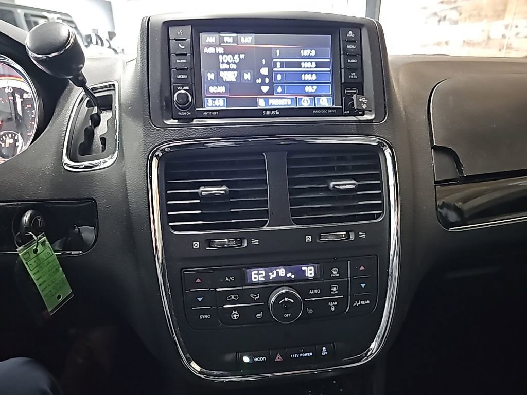 Used 2018 Dodge Grand Caravan SXT w/ Driver Convenience Group image 9