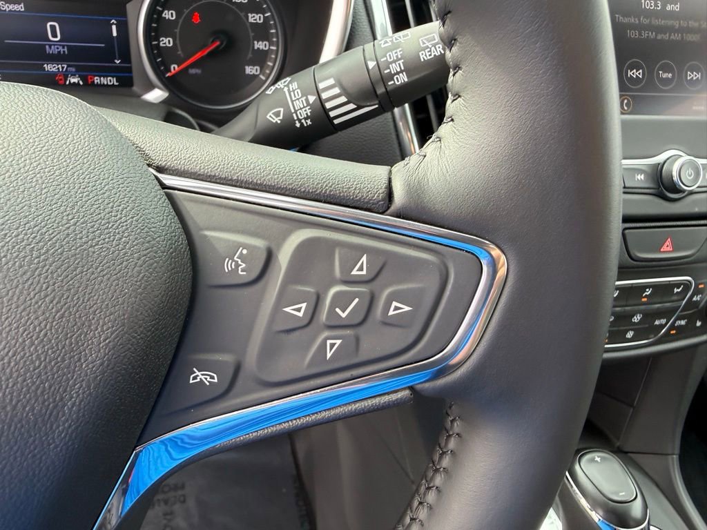 Used 2020 Chevrolet Equinox LT image 25