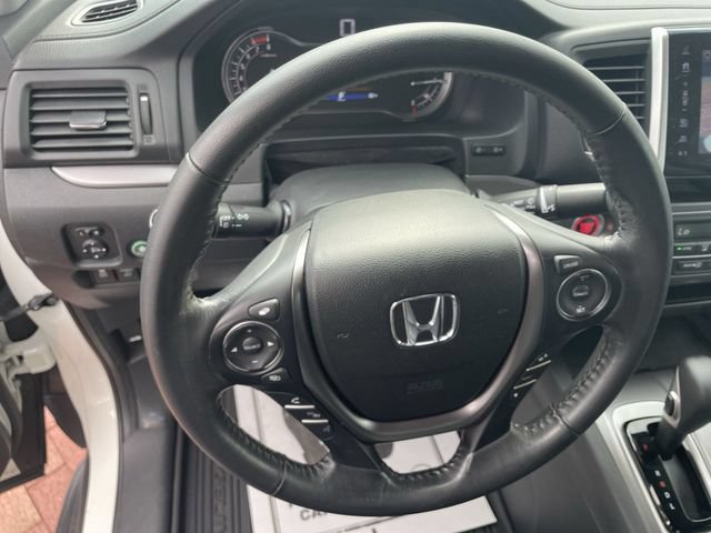 Used 2017 Honda Ridgeline RTL-T image 11