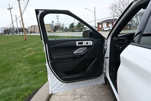 Used 2022 Ford Explorer ST w/ Equipment Group 401A image 27