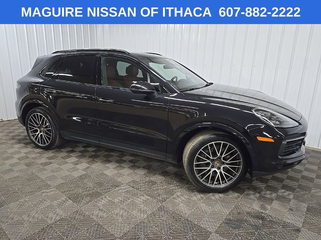 Used 2022 Porsche Cayenne Platinum Edition image 1