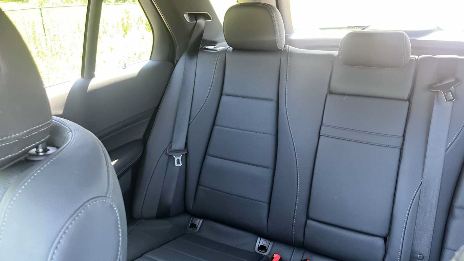 Used 2025 Mercedes-Benz GLE 350 4MATIC image 32