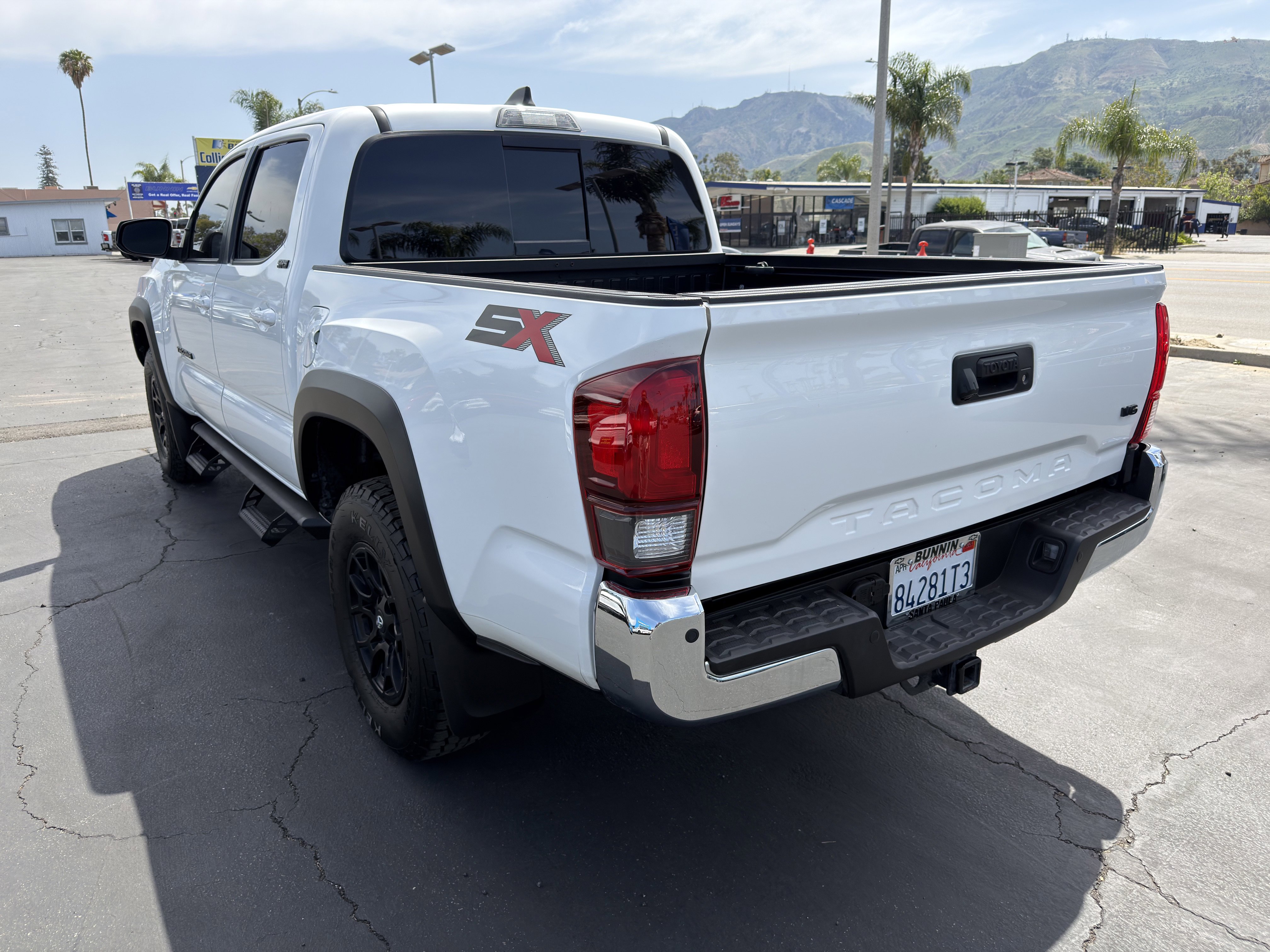 Used 2023 Toyota Tacoma SR5 RWD image 6