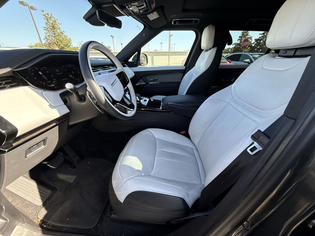 Used 2023 Land Rover Range Rover Sport SE Dynamic image 30