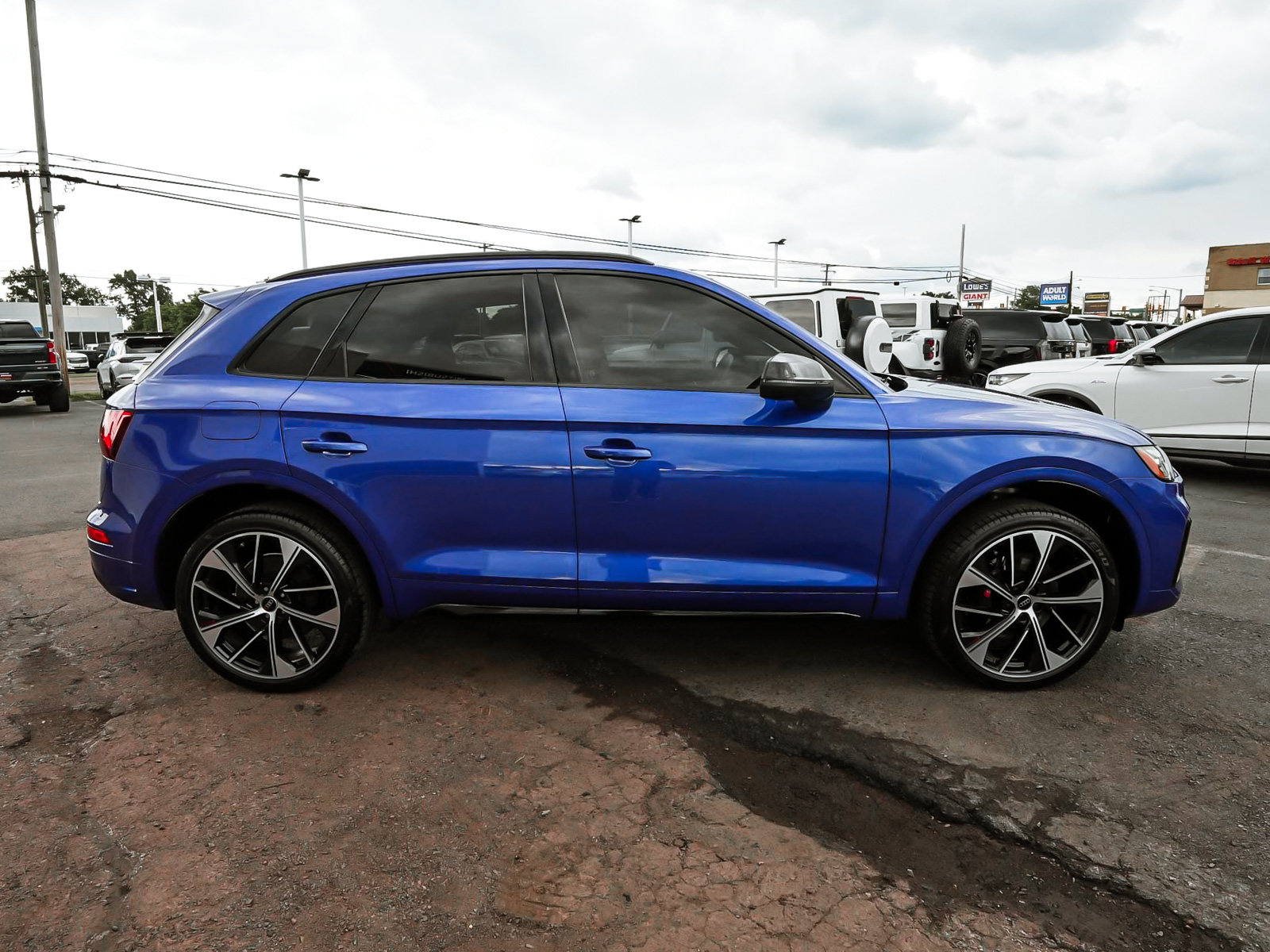 Used 2023 Audi SQ5 Premium Plus w/ Premium Plus Package AWD/4WD image 7