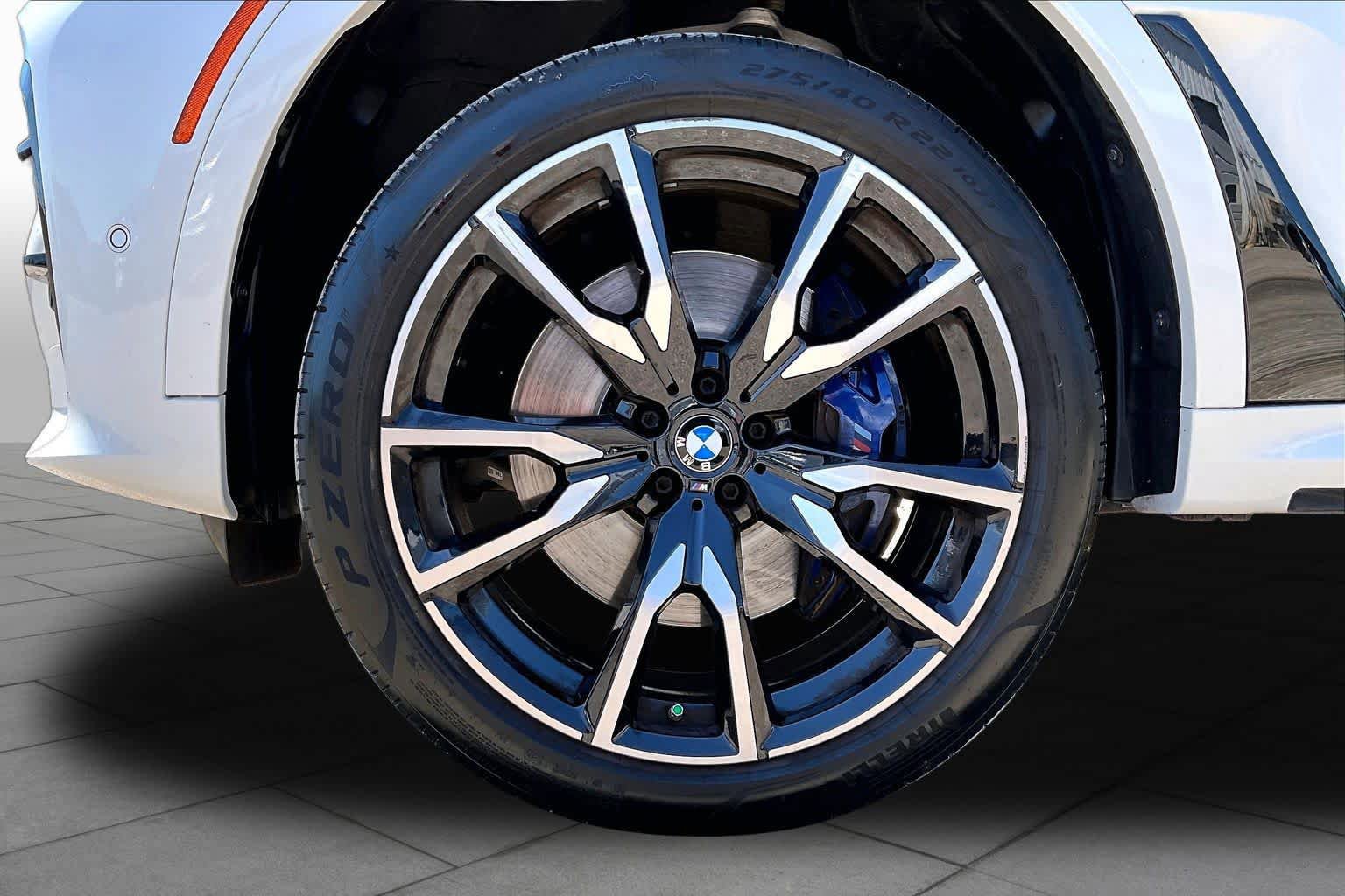 Used 2020 BMW X7 xDrive40i w/ M Sport Package AWD/4WD image 11