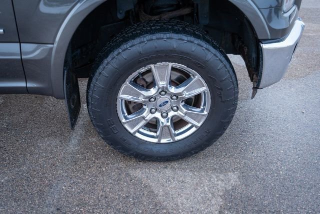 Used 2016 Ford F150 Lariat w/ Equipment Group 502A Luxury AWD/4WD image 11