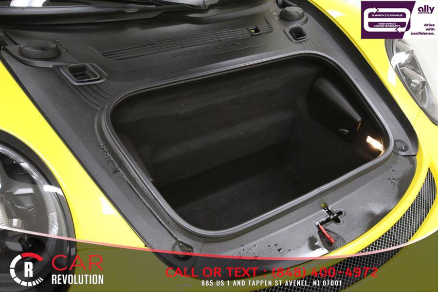 Used 2019 Porsche 911 GT3 RS RWD image 4