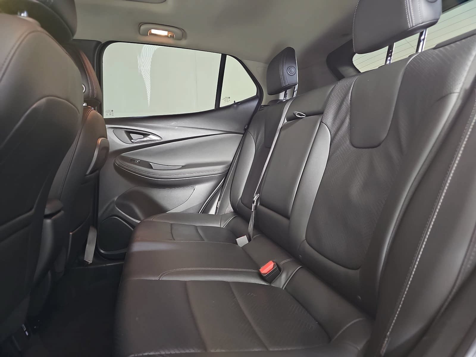 Used 2023 Buick Encore GX Essence w/ Experience Buick Package FWD image 13