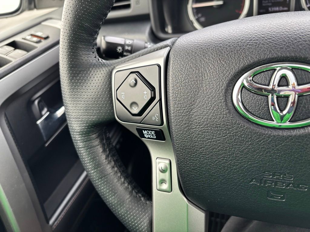 Used 2023 Toyota 4Runner Limited AWD/4WD image 33