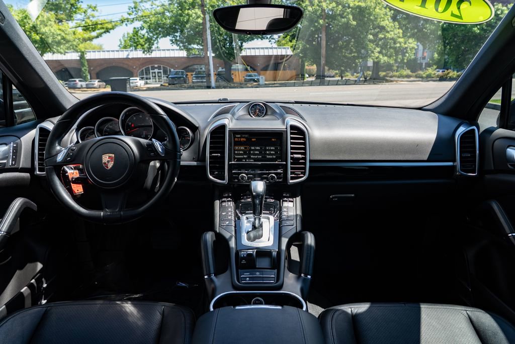 Used 2014 Porsche Cayenne AWD/4WD image 9