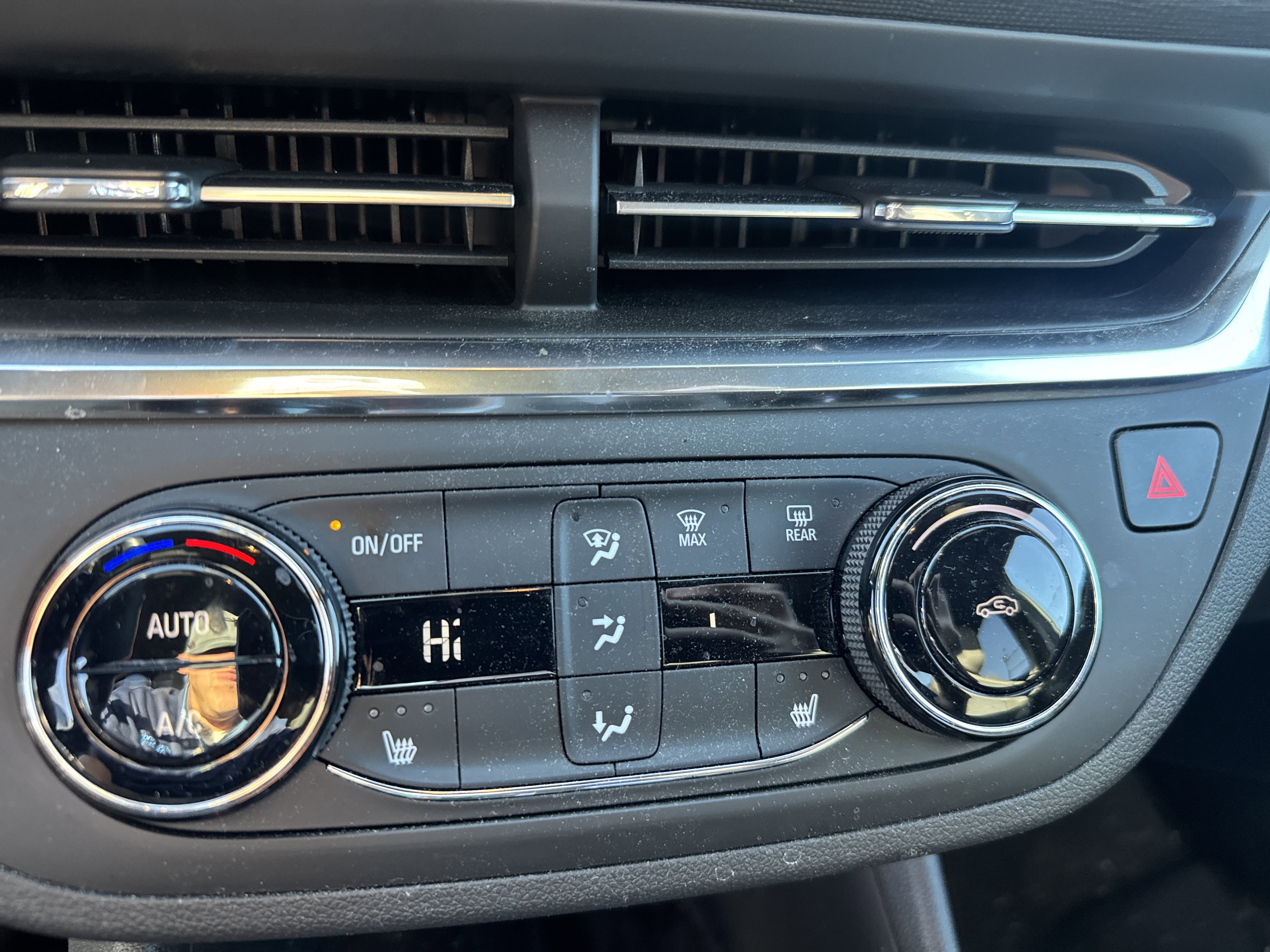 Used 2024 Buick Envista Preferred w/ Convenience I Package image 27