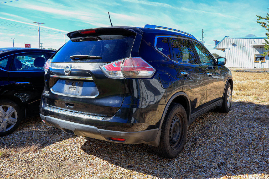 Used 2016 Nissan Rogue S w/ Appearance Package FWD image 7
