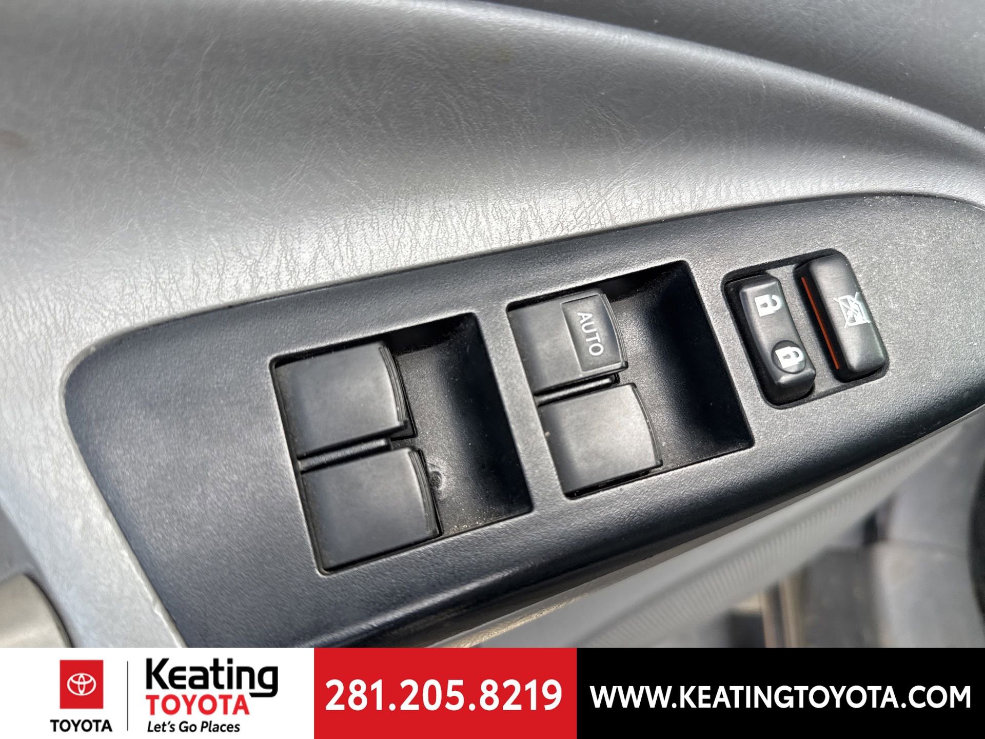 Used 2014 Toyota Tacoma PreRunner w/ SR5 Package image 12