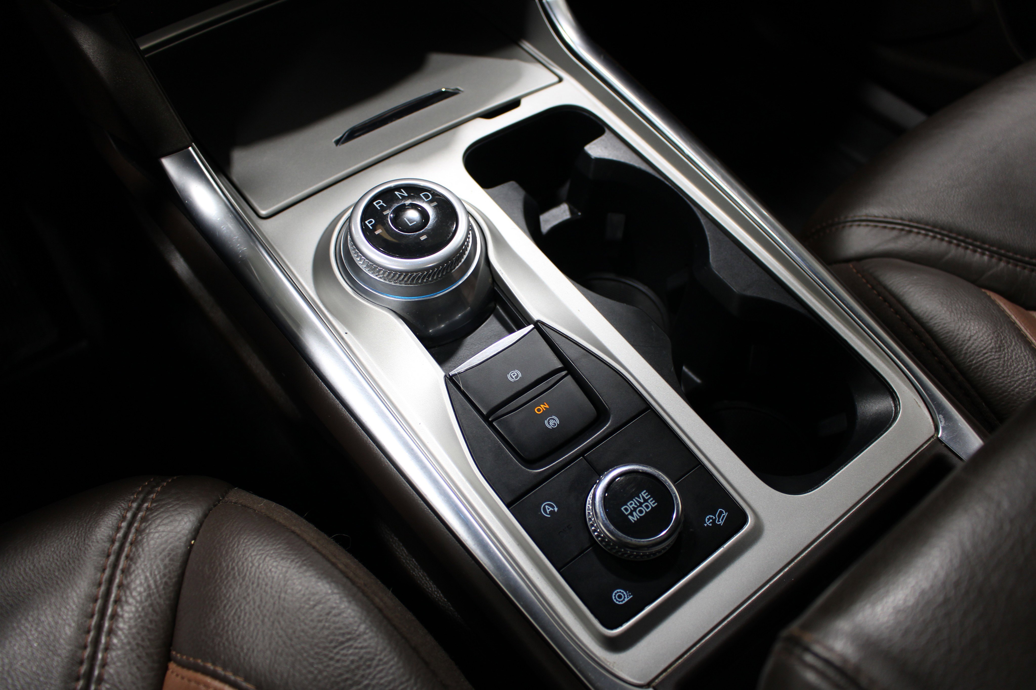 Used 2022 Ford Explorer King Ranch w/ Technology Package AWD/4WD image 19