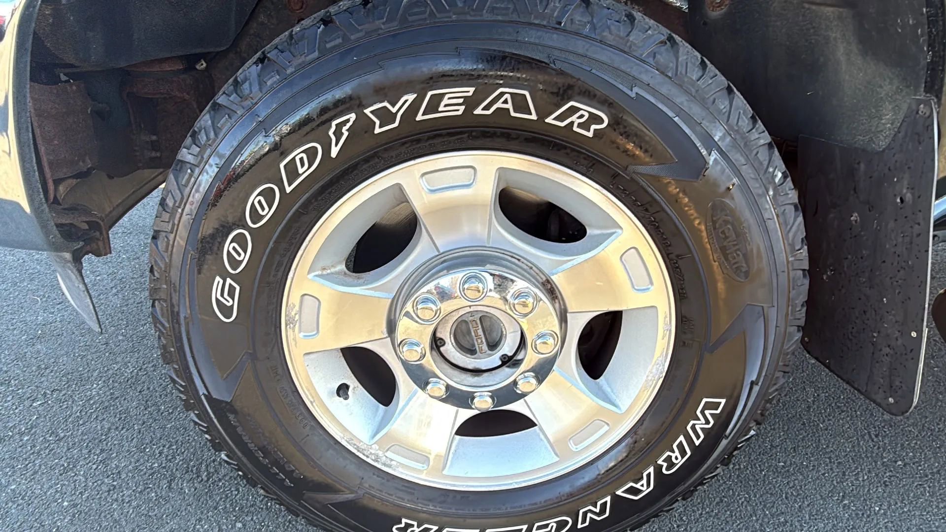 Used 2016 Ford F250 XLT w/ XLT Value Package image 11