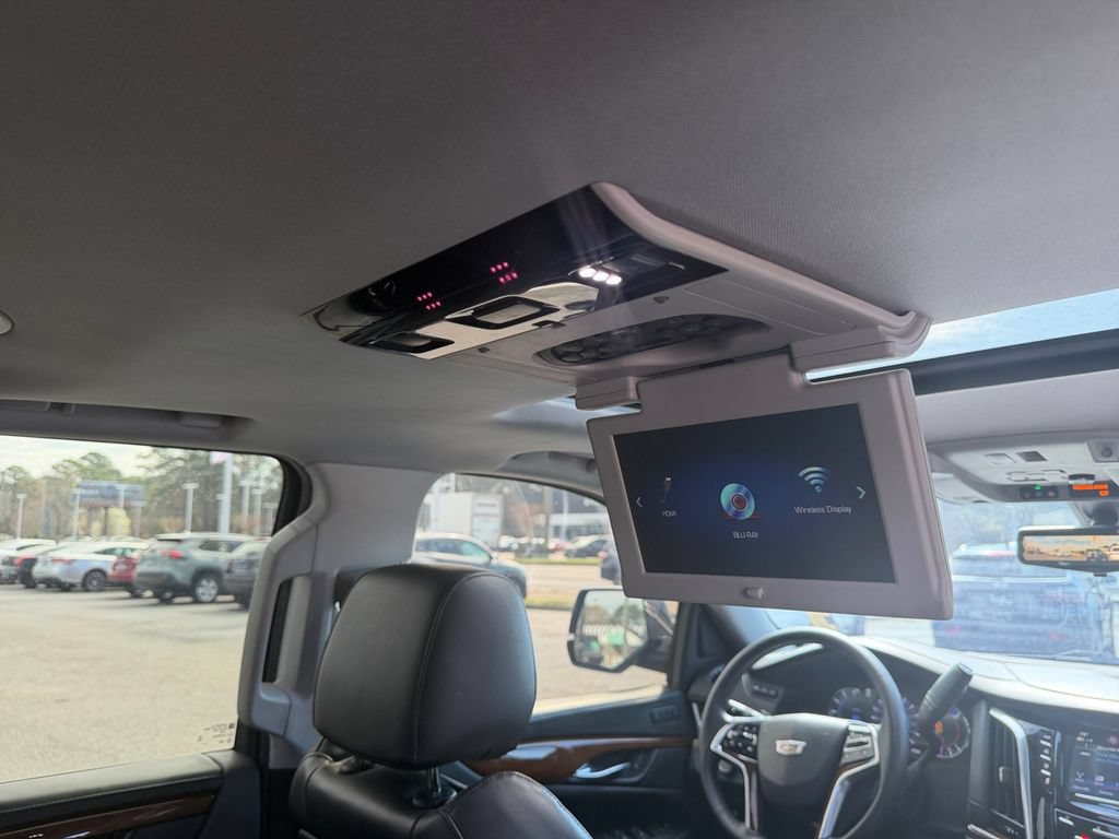 Used 2020 Cadillac Escalade ESV Premium Luxury AWD/4WD image 22