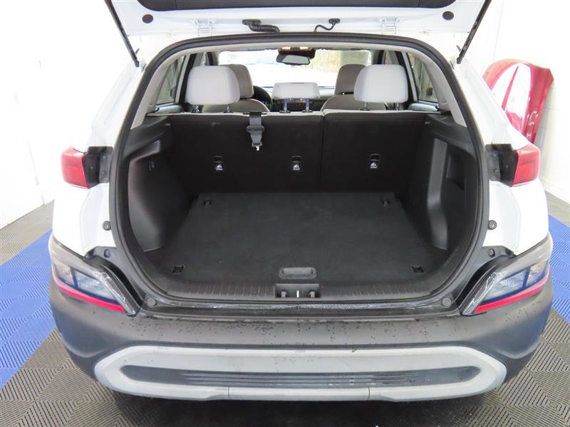 Used 2023 Hyundai Kona SEL image 12