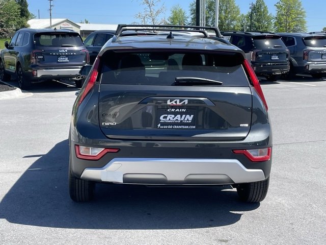 New 2025 Kia Niro EX image 6