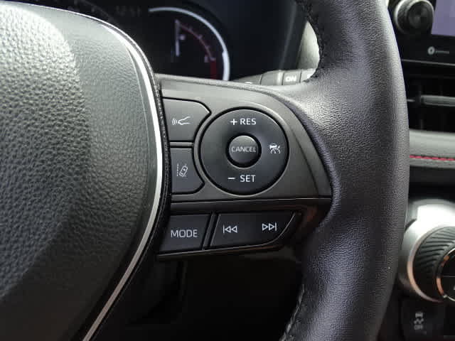 Certified 2022 Toyota RAV4 TRD Off-Road AWD/4WD image 35