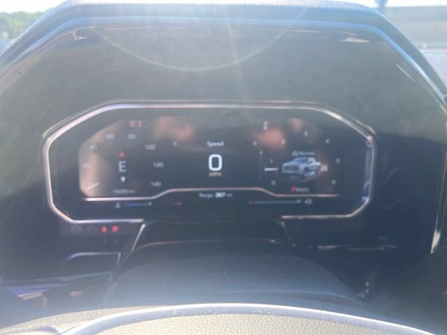 Used 2024 GMC Sierra 1500 SLE w/ Preferred Package AWD/4WD image 4
