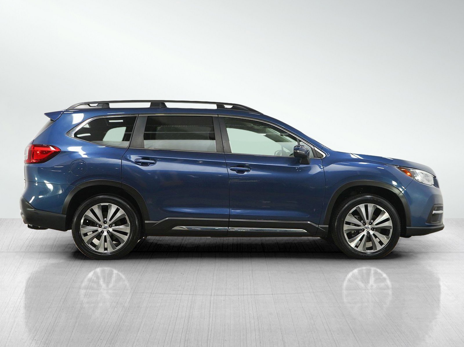 Used 2022 Subaru Ascent Limited image 6