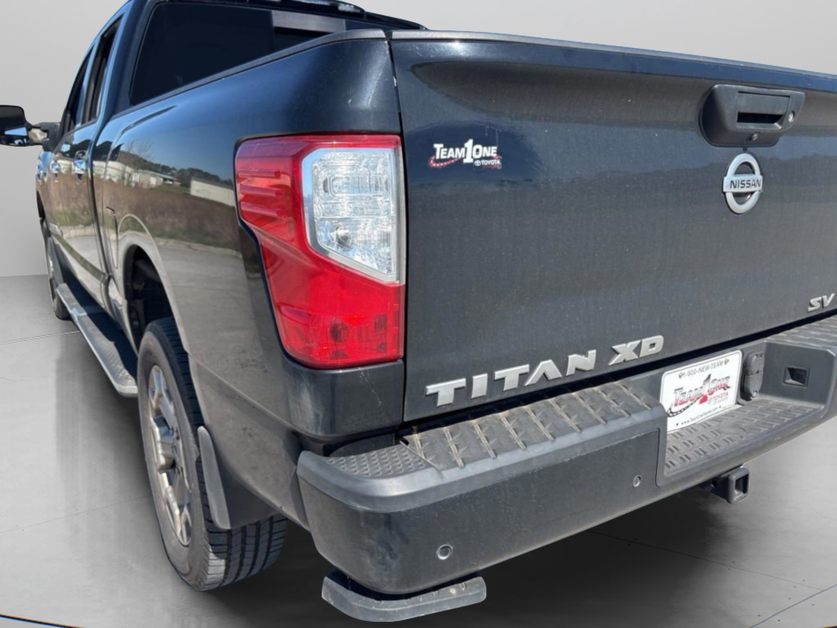 Used 2020 Nissan Titan SV w/ SV Convenience Package image 30