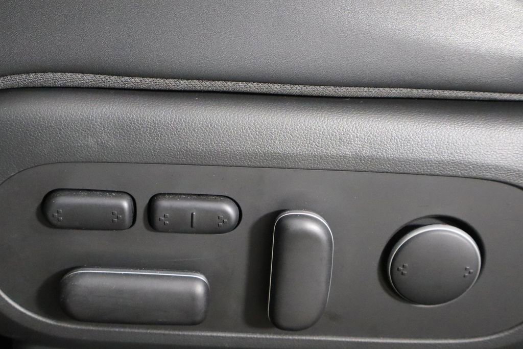 Used 2024 Hyundai Ioniq 5 Limited image 24