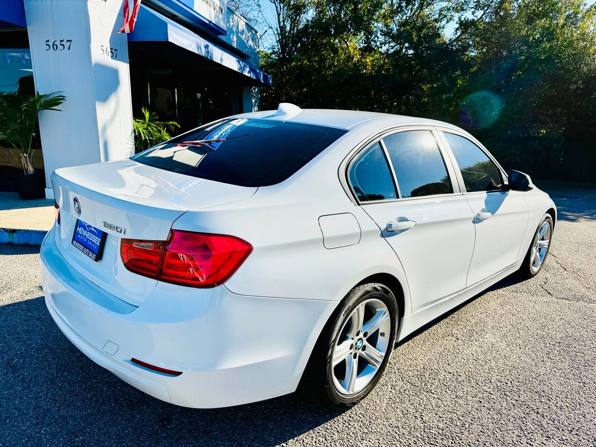 Used 2015 BMW 320i Sedan image 19