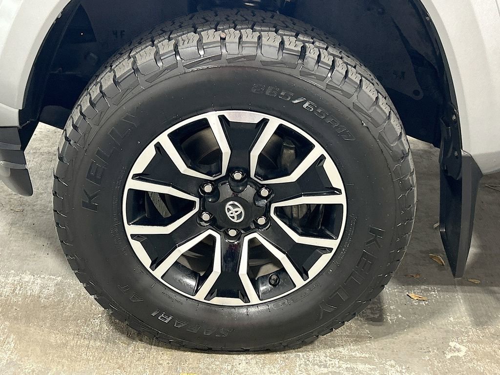 Used 2023 Toyota Tacoma TRD Sport AWD/4WD image 26