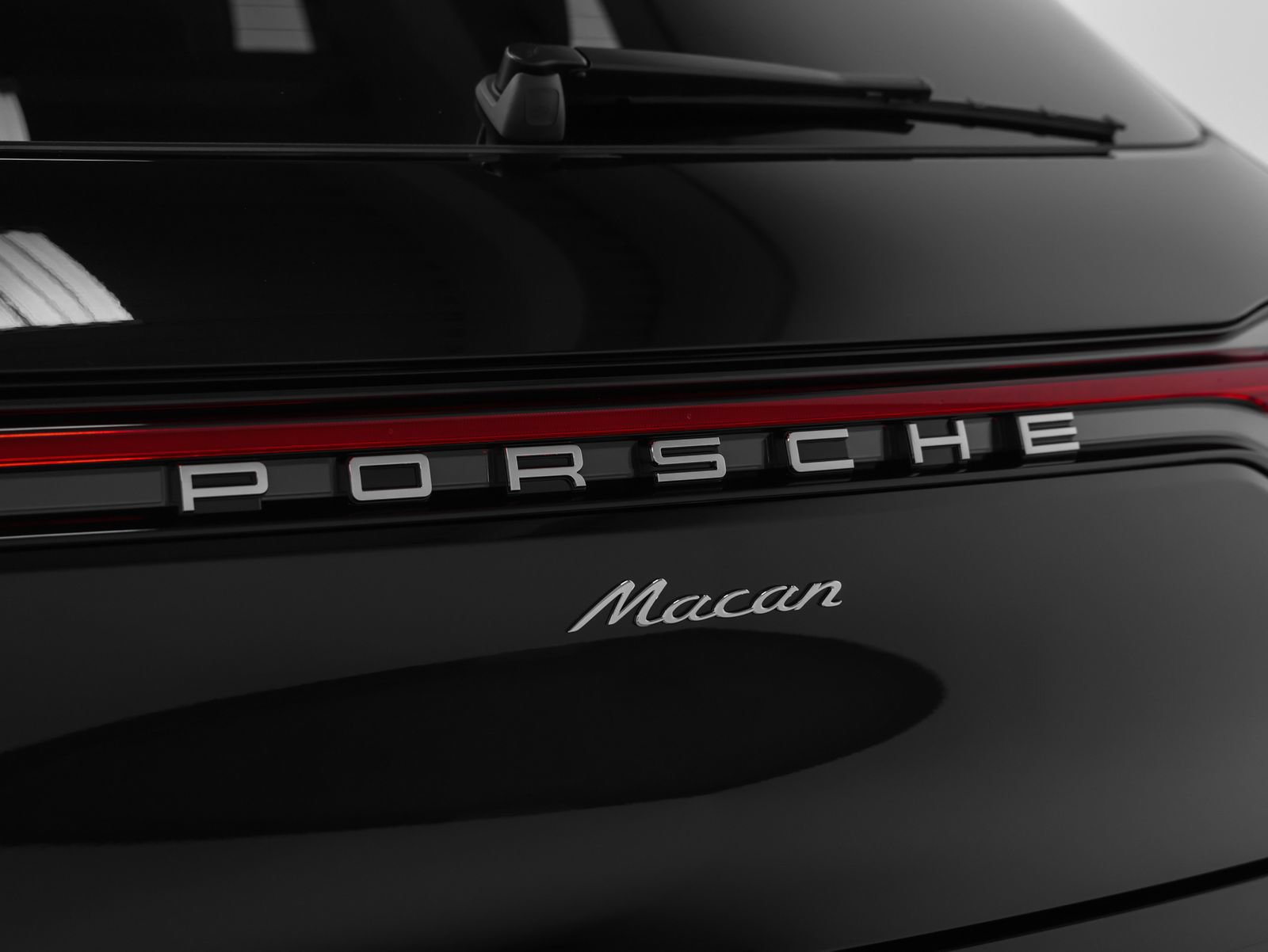 New 2026 Porsche Macan AWD/4WD image 11