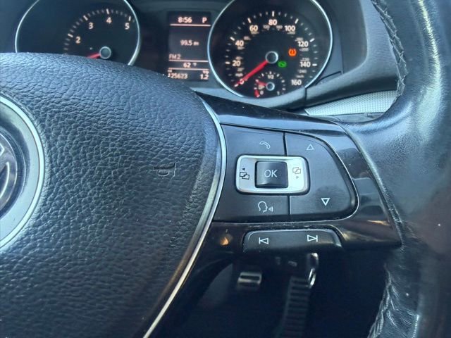Used 2018 Volkswagen Passat 2.0T R-Line w/ R-Line Lighting Package image 22