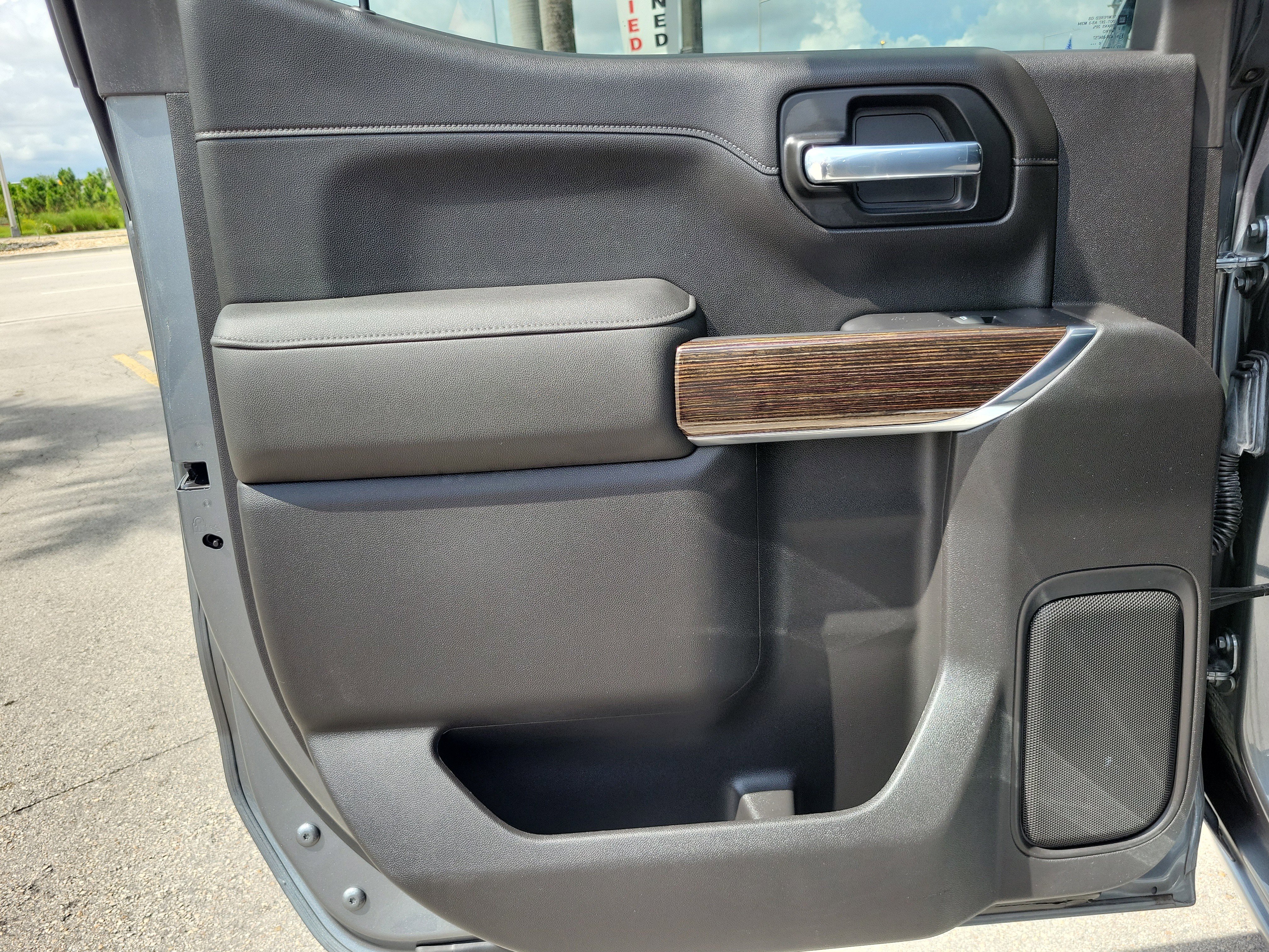 Used 2021 GMC Sierra 1500 Elevation image 24