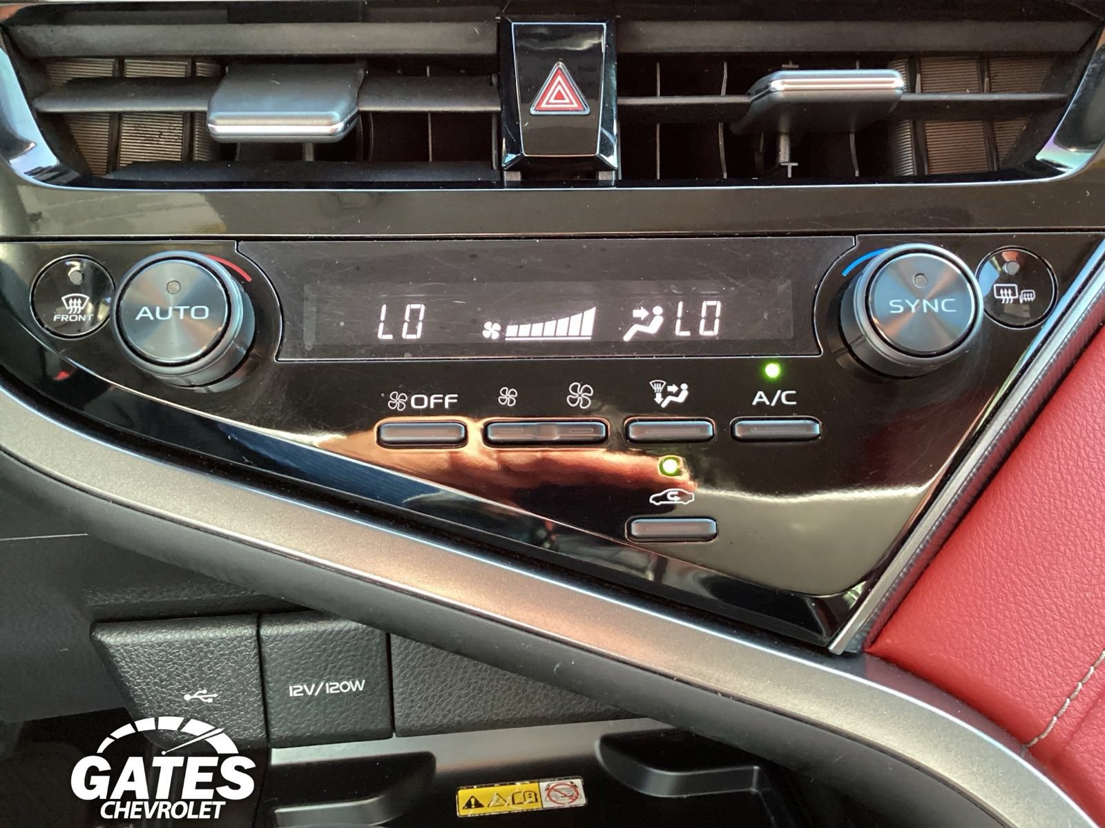Used 2022 Toyota Camry XSE w/ Navigation Package FWD image 21