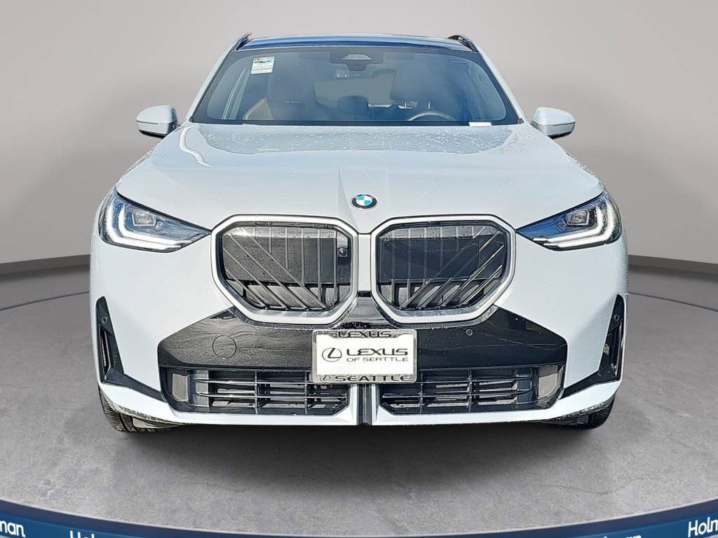 Used 2025 BMW X3 xDrive30i image 3