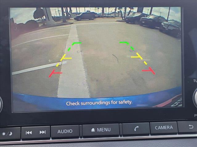 Used 2022 Nissan Sentra SV FWD image 13