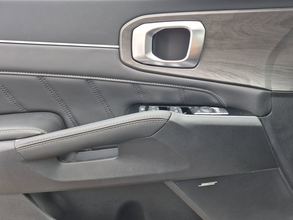 New 2026 Kia Sorento SX AWD/4WD image 6