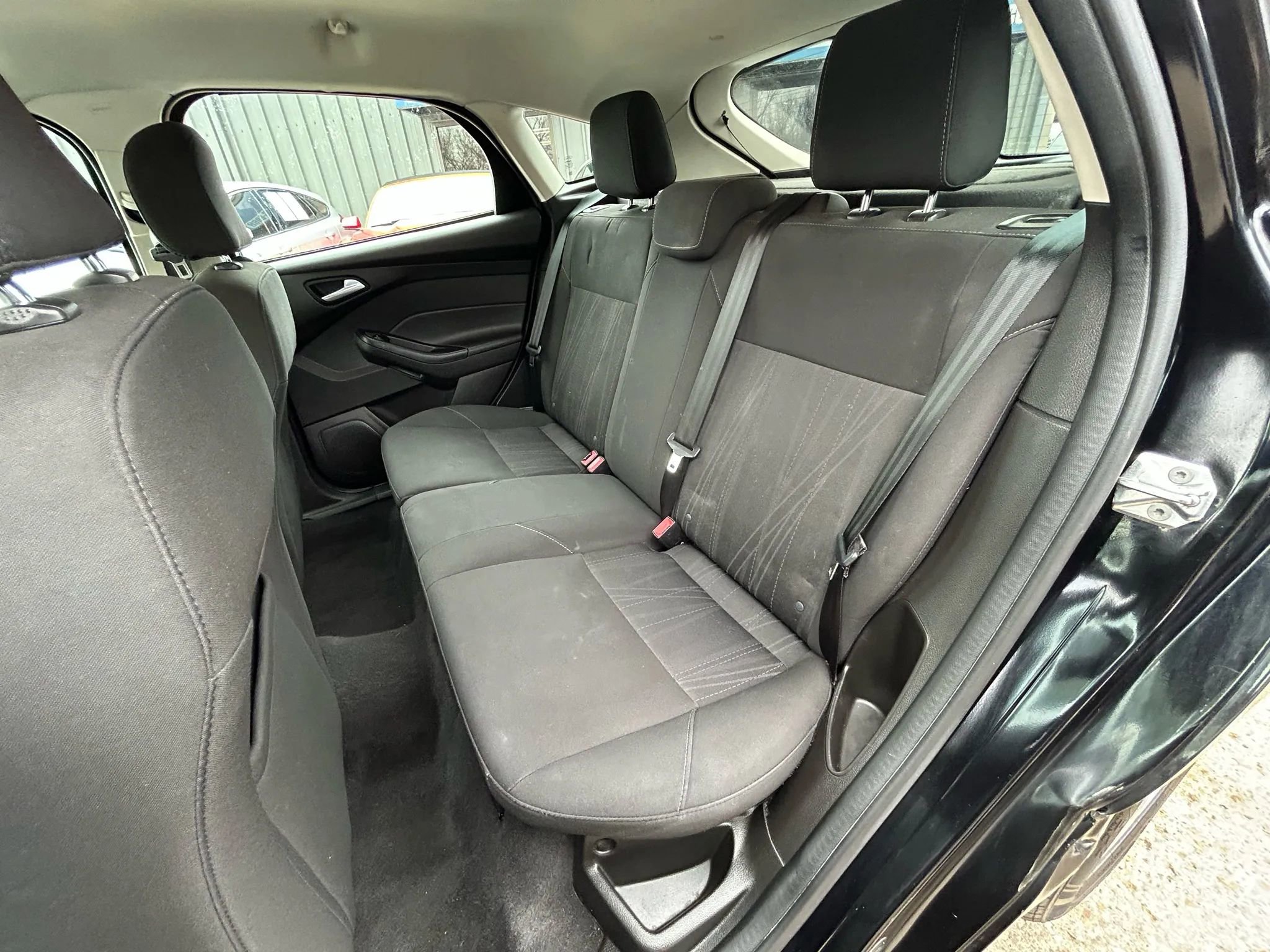 Used 2016 Ford Focus SE image 9