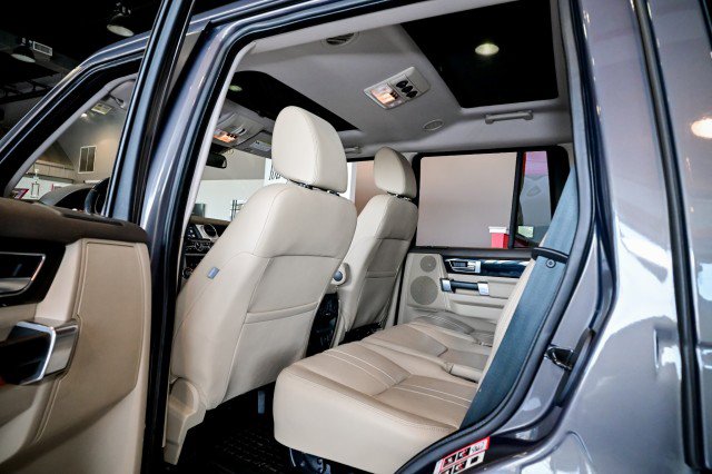 Used 2016 Land Rover LR4 HSE Silver Edition AWD/4WD image 18