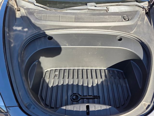 Used 2021 Tesla Model 3 Standard Range Plus image 19